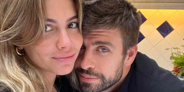 Incidenti i pazakontë/ Fans i çmendur i Shakirës, pronari i restorantit përzë Pique-n dhe të dashurën e tij (VIDEO)