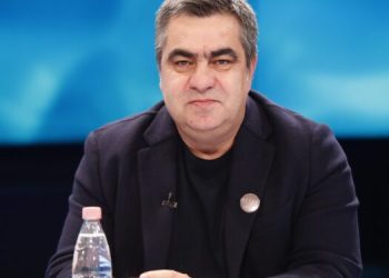 Shitje në ankand/ Blendi Gonxhnja: Një targë e personalizuar mund të shkojë edhe 300 mijë euro