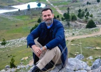 Një shpjegim ndryshe- Pse ikin shqiptarët?