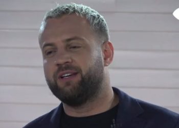 Reagon mamaja e Luizit: E mbështes! Uroj të ketë sa më pak…