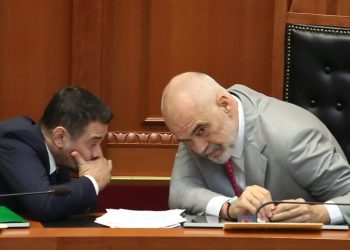 Ben Ahmetaj: Rama të bëjë kryeministrin dhe jo gjykatësin