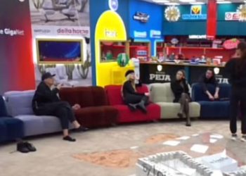 “Ti bën hartime të kohës së xhaxhit”, Ermiona Shan Shqipërinë, Bledi Mane nervozohet (Debati)