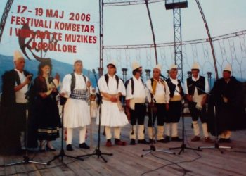 Sot 32 vite nga themelimi i ‘Gurrës së Picarit’, grupit me 1600 këngë e valle burimore (VIDEO)