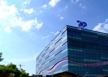 Reagimi/ Çfarë thotë Top Channel për sulmin me breshëri plumbash