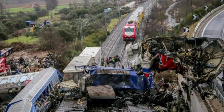 Detaje tronditëse nga aksidenti tragjik në Larisa, shefi i stacionimit 1 orë para ngatërroi 2 trena të tjerë: Kishte 5 minuta kohë të reagonte… rrinte në kafe