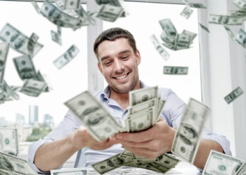 Studimi: Paratë e blejnë me të vërtetë lumturinë!