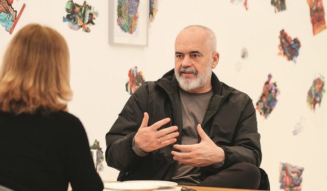 Intervista e Ramës për gazetën greke: Kam një marrëdhënie fantastike me Mitsotakis, ai di të flasë e të dëgjojë