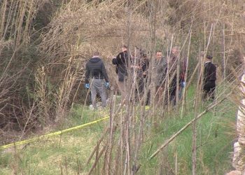 E rëndë/ Gruaja shqiptare i jep fund jetës duke u djegur me benzinë