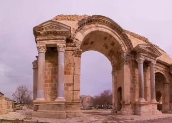 Ky është “qyteti i pamposhtur” nga tërmetet në Turqi