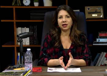 Zotërinj të aeroportit, pastroni banjat!