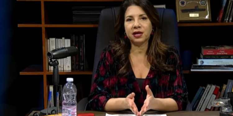 Zotërinj të aeroportit, pastroni banjat!