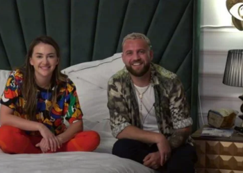 “Mami të dashuron, babi bëhet xheloz”, Luizi i kthen përgjigjen epike fanses