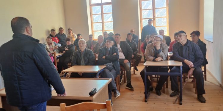 Leonard Hide takime në Zagori: Rruga është shqetësimi juaj dhe i imi. Zgjidhje mund të gjejmë vetëm nëse mbajmë Libohovën në drejtimin e duhur