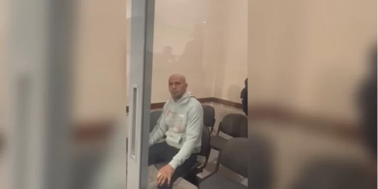 “Më dënuat pa faj. Tani më dënoni tamam”, monstra Dan Hutra del para gjykatës pa asnjë shenjë pendese