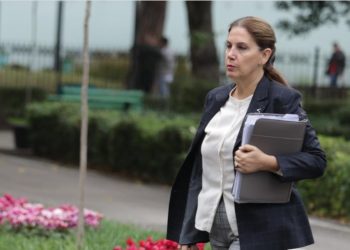 Zgjedhjet, Kumbaro konfirmon kandidatin e parë në qarkun Gjirokastër