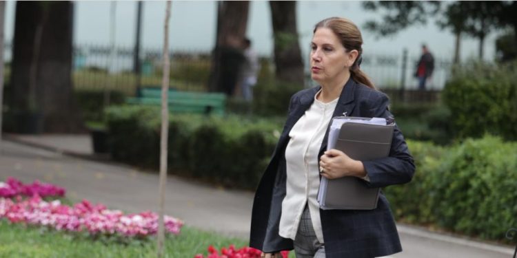 Zgjedhjet, Kumbaro konfirmon kandidatin e parë në qarkun Gjirokastër