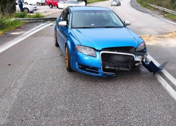 Tentuan t’i iknin policisë në kufirin greko-shqiptar, përplaset ‘Audi’ i mbushur me drogë (FOTO)