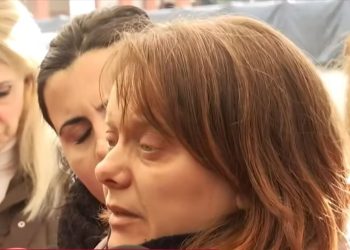 Fjalët prekëse të Mirelës, nënës shqiptare të Denisit që ishte në trenin e vdekjes: Të më tregojnë pse nuk po gjejnë djalin (FOTO)