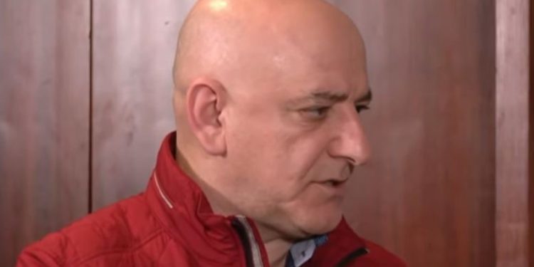 Bejko për Berishën: Kujt t’ia japim vulën e PD, atij që është ‘non grata’, mbretit të gjullurdisë?
