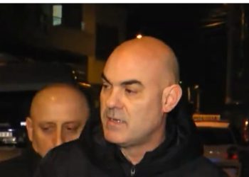 Policia zbardh dinamikën/ Ja si ndodhi atentati në Tiranë, 1 grua e vrarë, 5 të plagosur (VIDEO)