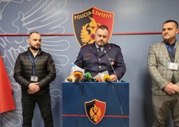 260 kg kanabis në kamper, arrestohen në Vlorë 4 shtetas rumunë. Droga po trafikohej drejt Greqisë (VIDEO)