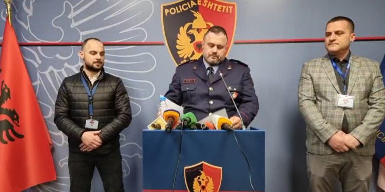 260 kg kanabis në kamper, arrestohen në Vlorë 4 shtetas rumunë. Droga po trafikohej drejt Greqisë (VIDEO)