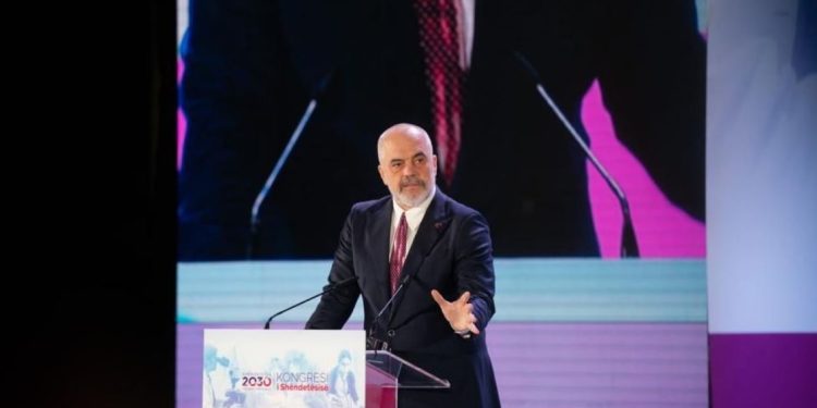 Rama jep lajmin e mirë për mjekët specialistë: Rritje page me 50 mijë lekë