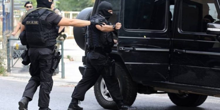 Çmontohet në Greqi grupi terrorist, kishte organizuar një sulm në ndërtesën me rëndësi të veçantë