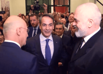 Rama takime me liderët politikë në Greqi: Zgjidhim çështjet e lëna pezull