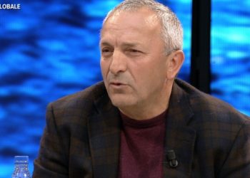 “Bëni më shumë seks, mos rrini në rrjetet sociale”, sociologu shqiptar: Në komunizëm kishte më shumë aktivitet