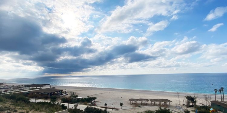 SPAK sekuestron vilën në Palasë, dyshohet në pronësi të ish-gruas së Arben Ahmetaj