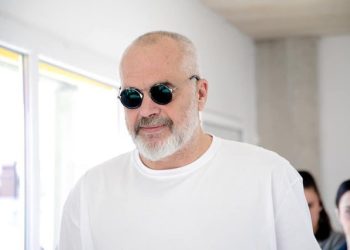 Edi Rama feston sot ditëlindjen e 59-të!