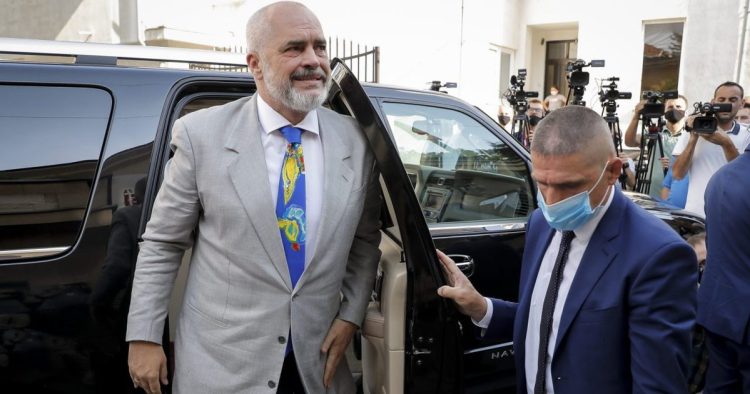 Asambleja e PS, priten ndryshime në qeveri