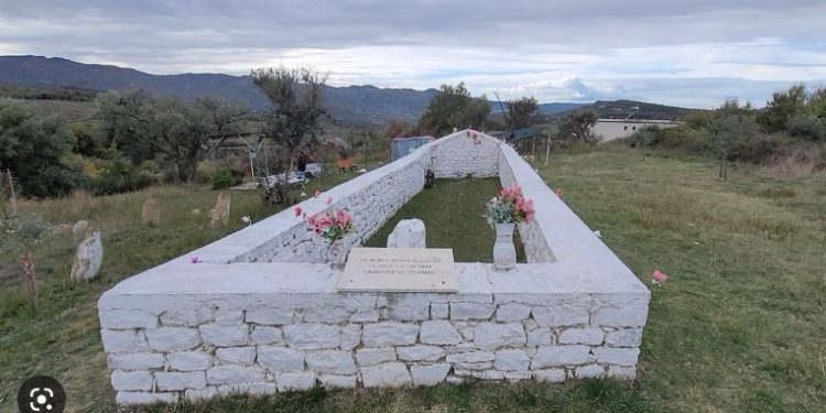 Vendi i legjendave/ Pse tërheq njerëzit “Mekami i Baba Mustafait” në Fier (VIDEO)