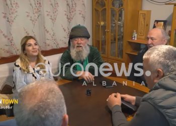 Gjirokastra, qyteti mistik/ Down Town në një udhëtim të pazakontë (VIDEO)