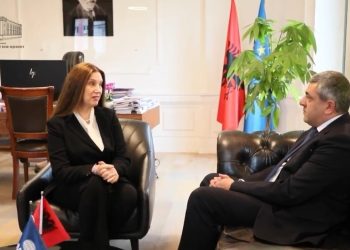 Kumbaro pret Sekretarin e Përgjithshëm të Organizatës Botërore të Turizmit