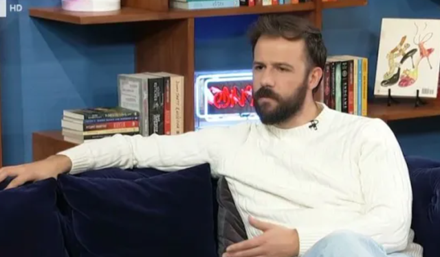 Aktori i njohur shqiptar merr pasaportë greke pas 26 vitesh, flet për racizmin e përjetuar në shkollë