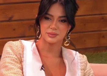 Efi i ka dhënë fund lidhjes me partnerin jashtë? Banorja e thotë troç: Ma ke bo mirë (VIDEO)