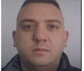 Ky është i riu që mbajti peng dhe dhunoi të dashurën për një javë (FOTO)