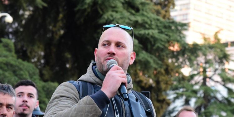 Florian Binaj: Rama do të na hajë edhe zemrën, pasi i hëngrën të gjitha, ka 10 vjet na mori frymën