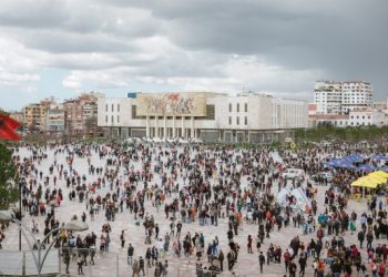 Shqipëria po zbrazet/ Popullsia në moshë pune zvogëlohet me 101 mijë persona pas pandemisë