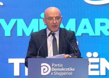 Roland Bejko: Saliu ka futur në gjirin tonë grabitqarin Ilir Meta! Unë jam alternativa e vetme e së djathtës shqiptare