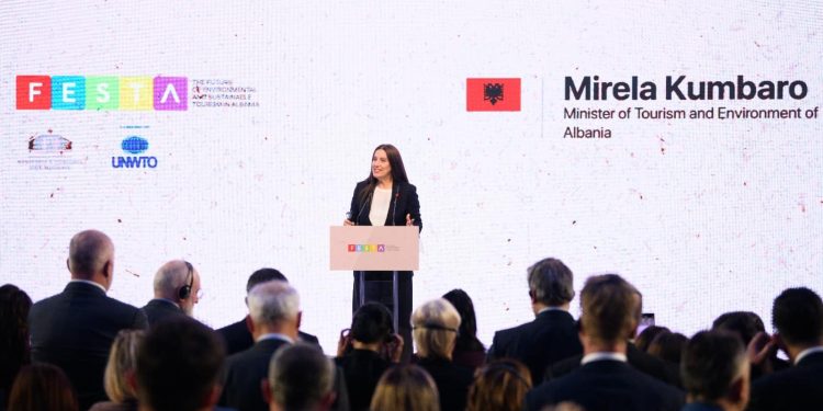 Dita e dytë e FESTA, Kumbaro/Sfida jonë: Të zhvillojmë turizmin e qëndrueshëm në bashkëjetesë harmonike me mjedisin