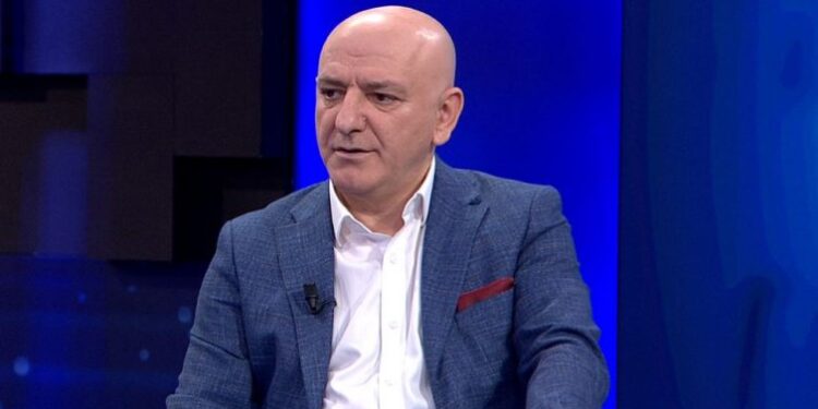 Roland Bejko: Berisha shpenzoi 200 mijë euro për fushatën në stadium, por u braktis nga demokratët