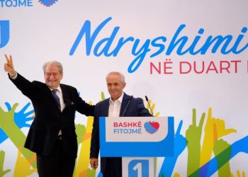 Berisha në Dropull: Sirenat e ndryshimit po ushtojnë në të gjithë Shqipërinë
