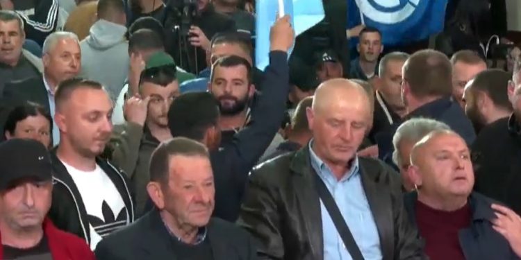 Berisha kërkon vota në Dropull e Libohovë me Spiro Kserën, ish-ministrin e tij të dënuar për korrupsion