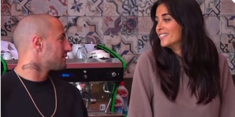 “Ti vdes për mua, po ke turp ta thuash”, Kristi ngacmon Jorin, modelja: Ëndërro, ëndërro…(VIDEO)