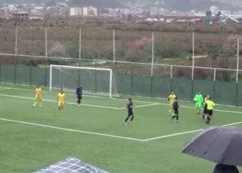 VIDEO/ Dy raste flagrante, Luftëtari denoncon arbitrin e ndeshjes me Labërinë: Treshe monstruoze, nuk duam të na gjykoni më. FSHF të marrë masat