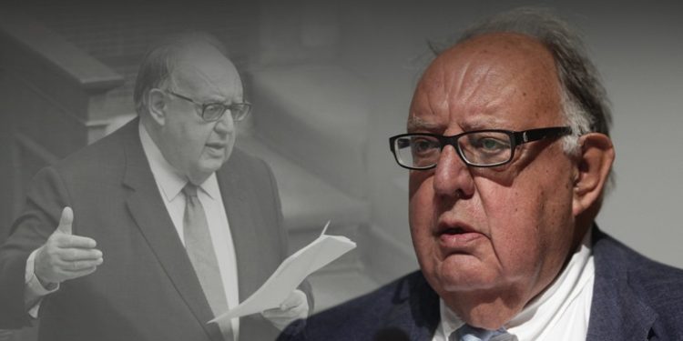 Politika greke në zi, ndërron jetë ish-ministri me rrënjë arvanitase