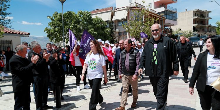Gara mes kushërinjve në Libohovë, Leonard Hide: Modeli ynë është i punës dhe veprave që flasin, modeli i atyre është mizerja dhe dembelizmi